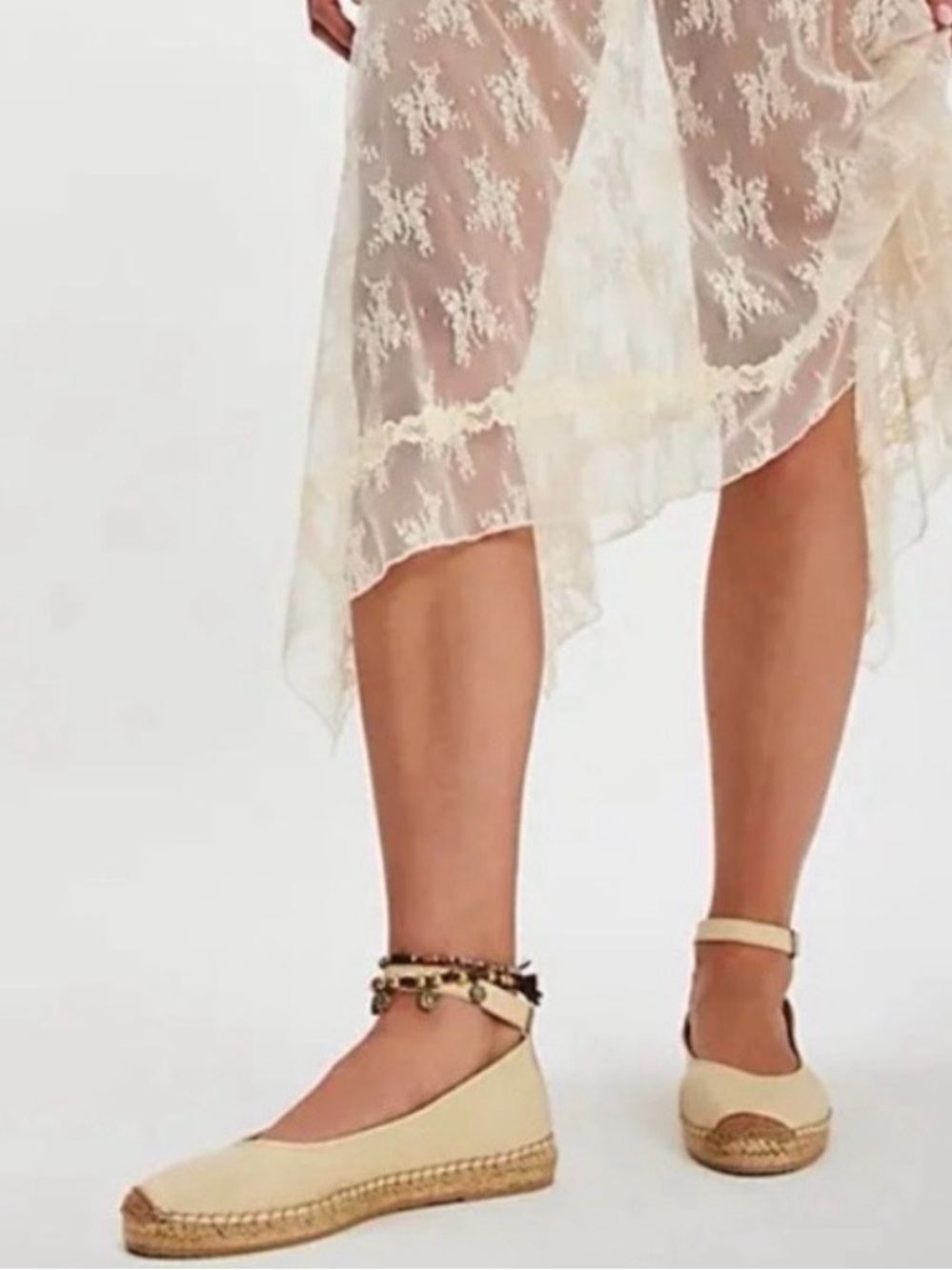 Free People Cream Mason Ballet Espadrille Flats with Ankle Strap - Size: US 7.5